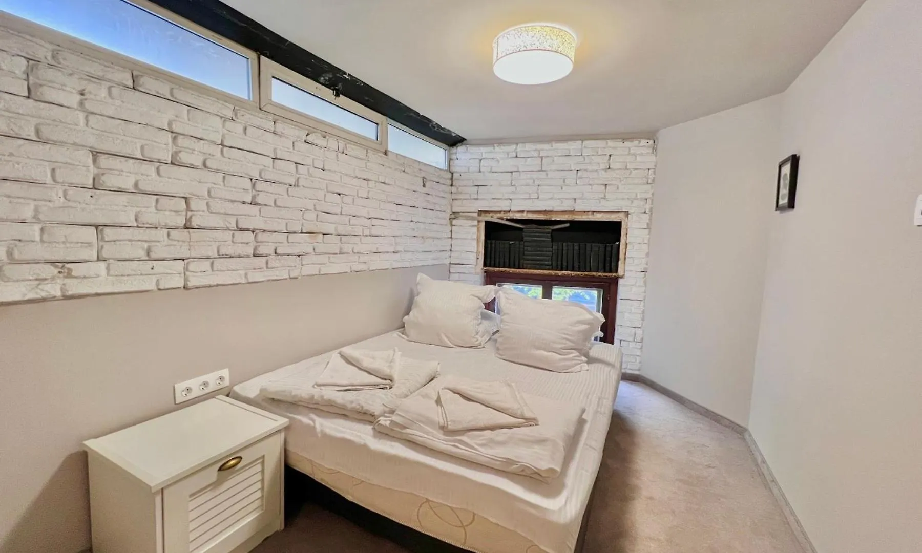 BED&BOOK hostel Warna Ferienhaus